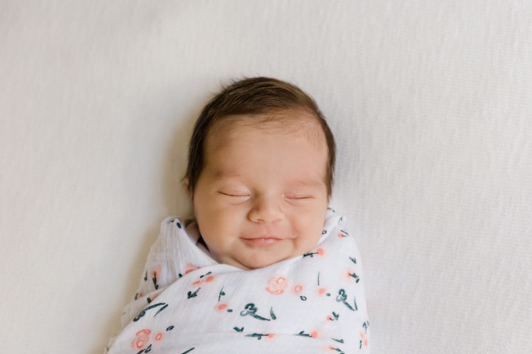 LifestyleNewbornPhotographerDetroit-1.jpg